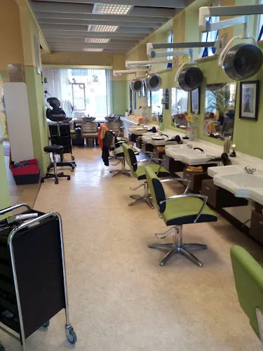 7 - Bernd Schwenk FriseurMstr.