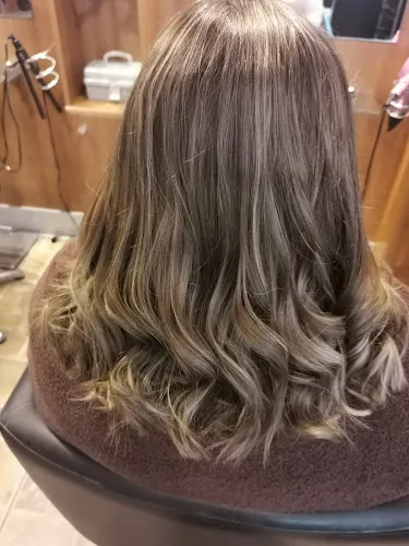 7 - Bernies Hair Salon