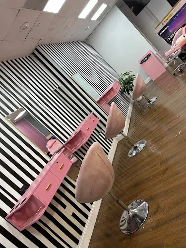 1 - BeYOUtology Beauty Bar