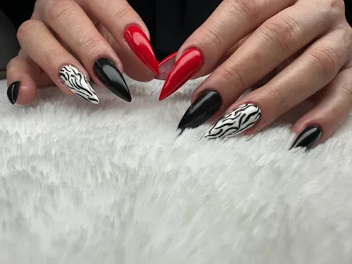 7 - Biancas Nail Design