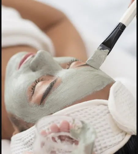 4 - Black Beauty Friseursalon