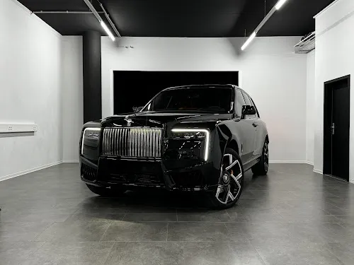 4 - Black-Line Car Wrapping