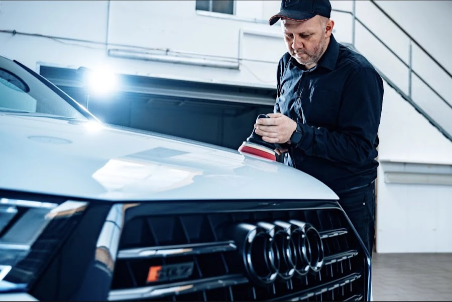 1 - Black Phoenix Garage