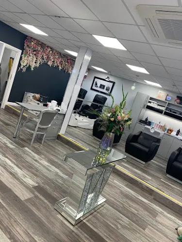 3 - Blend. Hair Studio