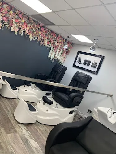 6 - Blend. Hair Studio