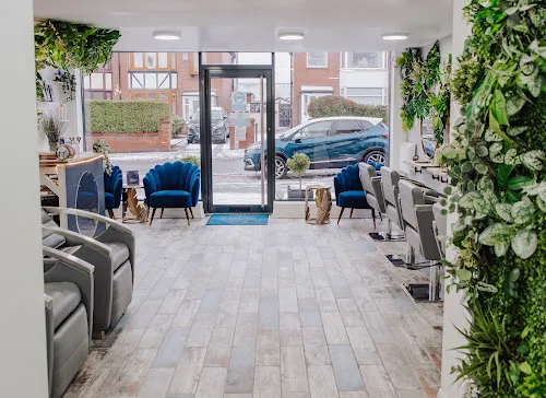 4 - Blended Hair & Fashion