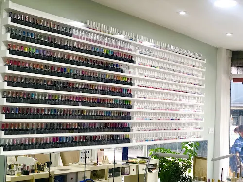 4 - Bliss Beauty Salon