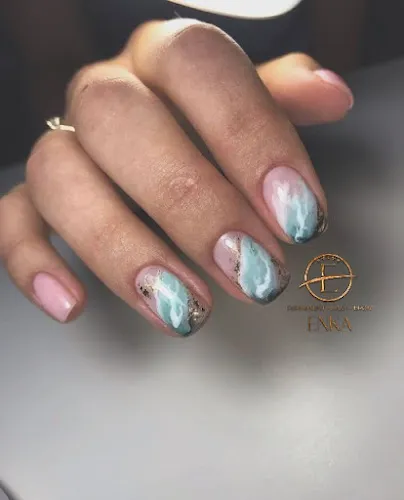 3 - Blond Venus Fryzjer Damski