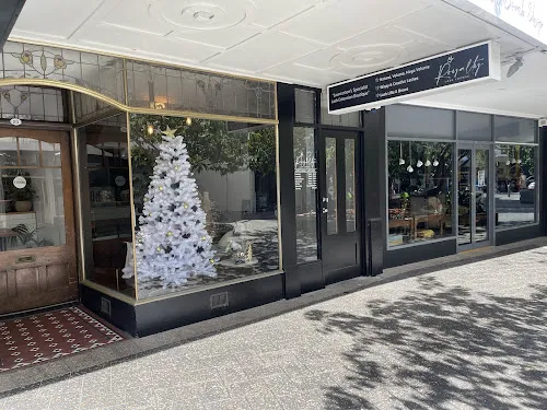 7 - bob Hair on Tamar