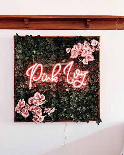 4 - Bobbys Hair & Beauty