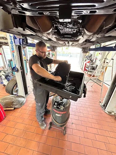 6 - Bosch Car Service