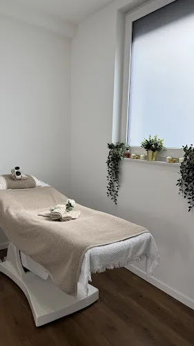 5 - Boutique Veronique Beauty Lounge