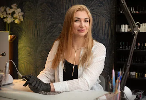 2 - Bridge Street Salon