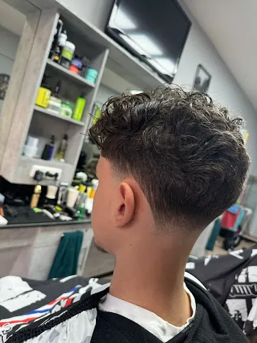 7 - Brikti Puth -Beautysalon Semay- Hanau