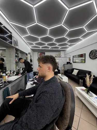 4 - Brikti Puth -Beautysalon Semay- Hanau