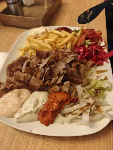 5 - Brunnen Dönerhaus