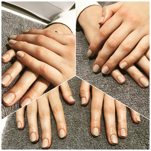 2 - By Ashleigh Beauty & Education