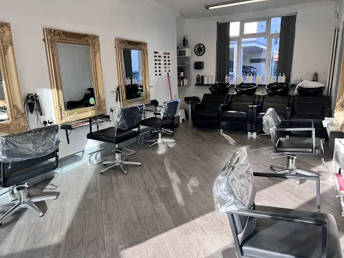 3 - By Demi Salon