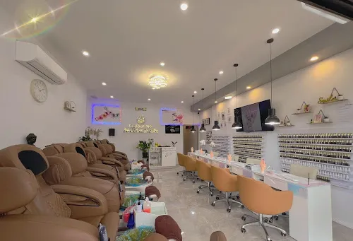 1 - California Nail Lash Spa Caloundra