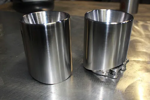 4 - CAR-TECH Jürgen Elbe Reifen, Service, Fahrzeugaufbereitung