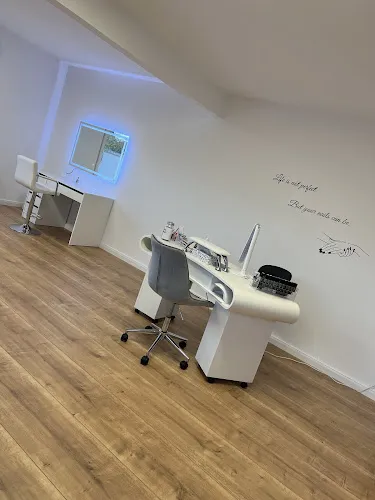 7 - Carsten Niebuhr Friseursalon