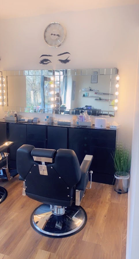 1 - Casa Cabello Hair Studio