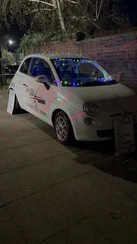 6 - Celebrities Nails