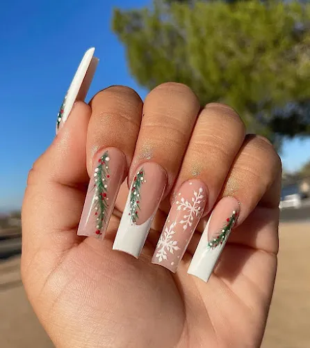 5 - Chi Chi Nail & Spa