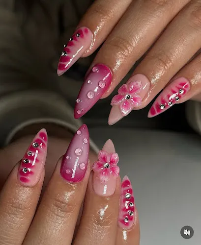 8 - Chi Chi Nail & Spa