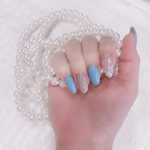 4 - CHI CHI Nails & Spa