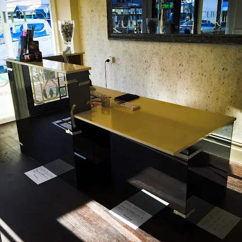 6 - Chique Cosmedical Skin & Body Solutions