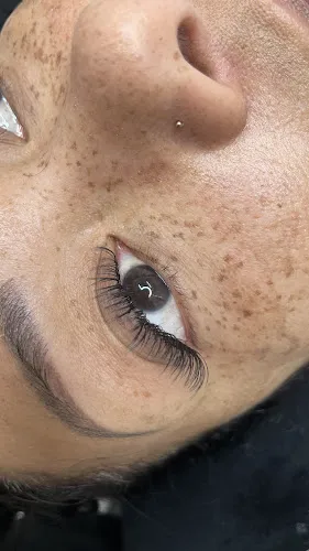 8 - Chloe Finch Hair