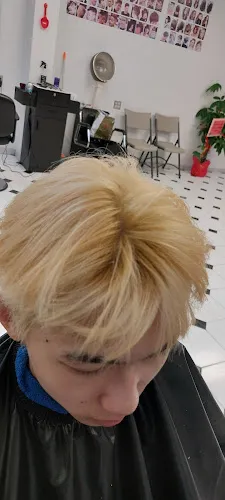 6 - Chop chop Hair Design