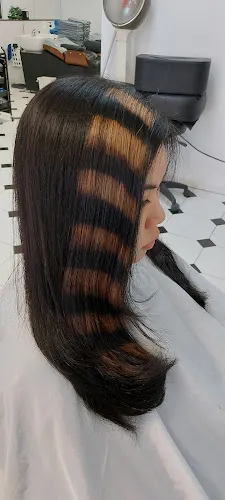 7 - Chop chop Hair Design