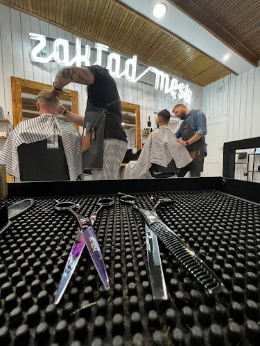 5 - CHŁOPAKI Z OSIEDLA fryzjer