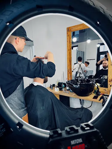 2 - CHŁOPAKI Z OSIEDLA fryzjer