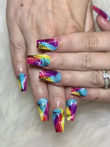 6 - Cindy nails