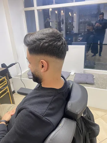 7 - City Friseur Celebi