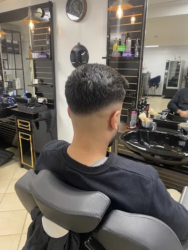 6 - City Friseur Celebi