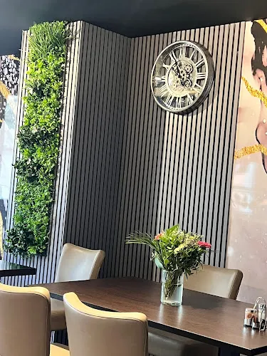 6 - City Grill Kepab & Pizza mit Biergarten