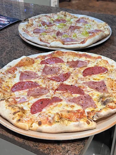 3 - City Grill Kepab & Pizza mit Biergarten