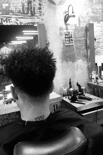 8 - CITY NAILS (Finale 1)