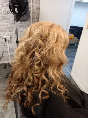 2 - Claires Hairdressing