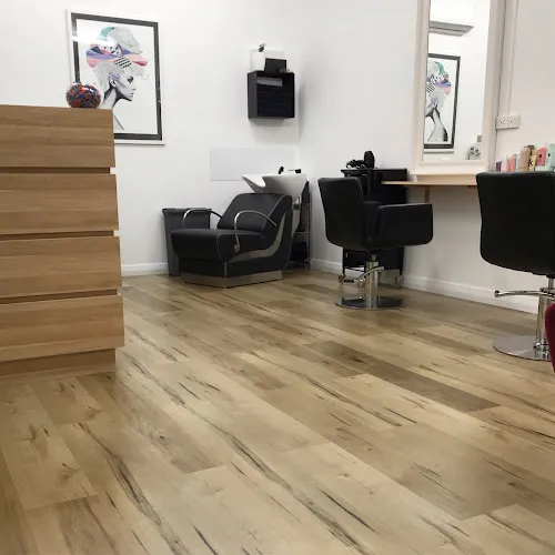 4 - Classix Albany Salon