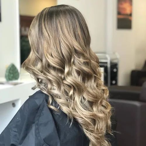 8 - Claudias Frisierstube (Claudia Erath)