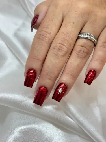 4 - Claws Nails & Beauty Salon