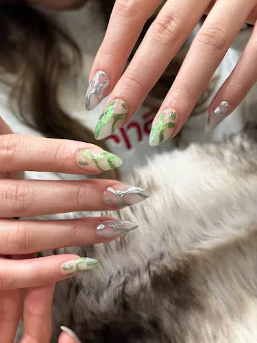 1 - Cleopatra Body & Nails