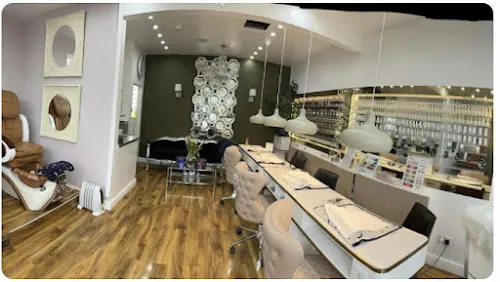 8 - Coco nail bar