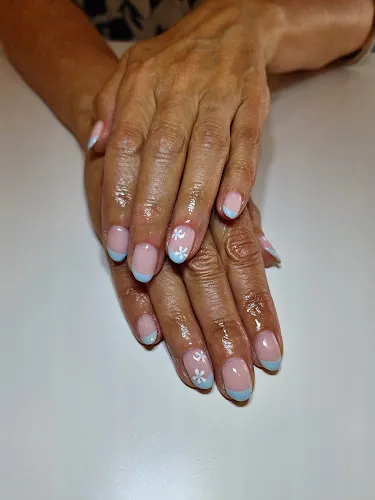 2 - Coco Nails Brixham
