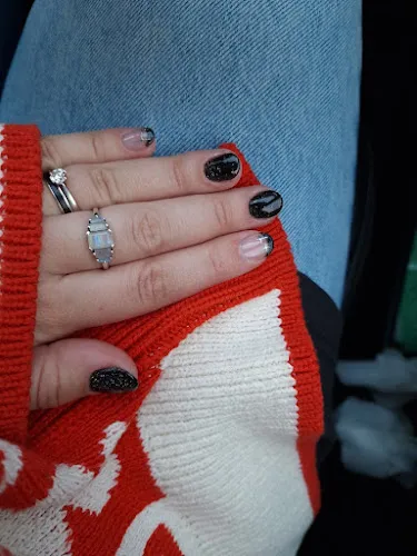 8 - Coco Nails Brixham